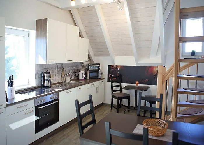 Ferienhaus-parsteinsee * Herzsprung